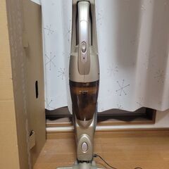 折りたたみコードレス掃除機【ジャンク】の画像