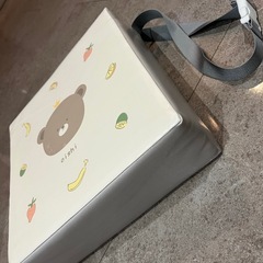 くま柄 ベビー／キッズ クッションチェアクッション　ベビーチェア用 クッション くまデザインの画像