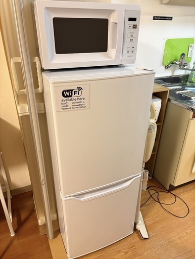 使用期間は6ヶ月のみ！新品同様！！ 冷蔵庫