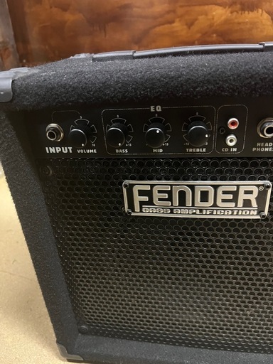 ギターベースアンプ　guitar bass RUMBLE 15 Fender