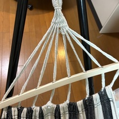 自立式ハンモック　モノトーン　ストライプ柄の画像