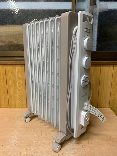 EJ1291番 デロンギ・ジャパン オイルヒーター RHJ21F0812-WH