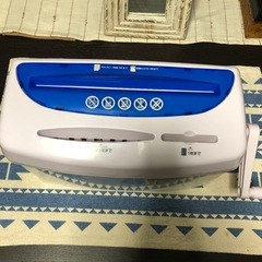 手動シュレッターの画像