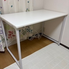 サンワダイレクト デスク パソコンデスク 100cm幅 奥行60cm PCデスク ゲーミングデスク ワークデスク オフィスデスク コンパクト おしゃれ モニターアーム対応 学習デスク 作業デスク 在宅デスク 机 学習机 勉強机  白 ホワイトの画像