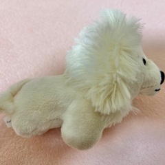 ホワイトライオン　キーホルダーの画像