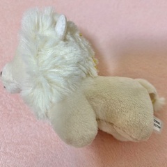 ホワイトライオン　キーホルダーの画像