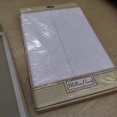 敷き布団　シーツ　ベッド　布団の画像