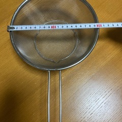 足付きザルの画像