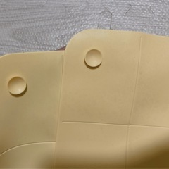シリコン製 吸盤付きお食事マット(ポケット有)2枚セットの画像