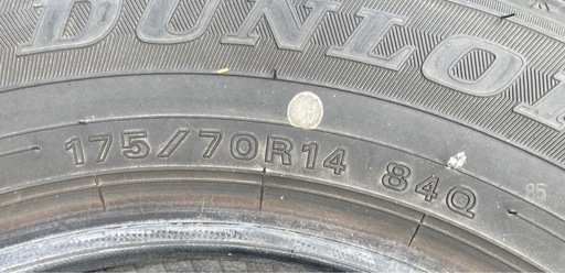 DUNLOP 175/70R14 2023年製　スタッドレスタイヤ