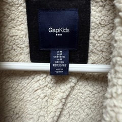 GAP kids ボア襟ジャケット130㎝　の画像