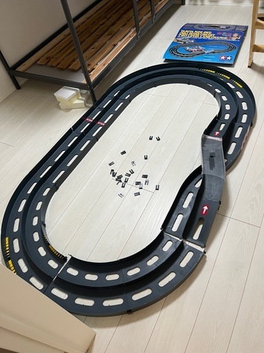 ミニ四駆コース、パーツ