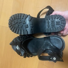 厚底サンダルの画像