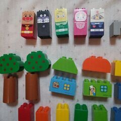 ブロックラボ アンパンマンはじめてのブロックバケツLの画像