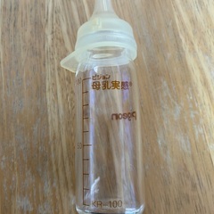 哺乳瓶、母乳実感、おしゃぶり、ベビー爪やすりセットの画像
