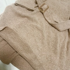 【美品】レディース　Vネック ウエスト ベルト付きニット Mサイズの画像