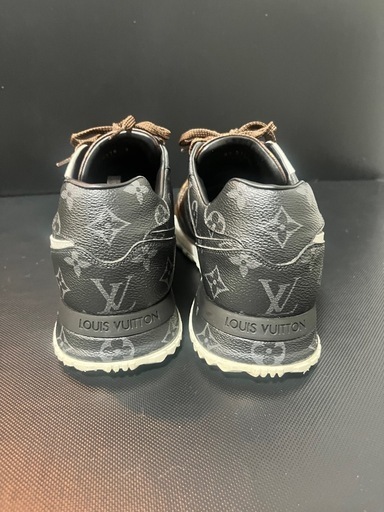 28cmから28.5cmVUITTON
