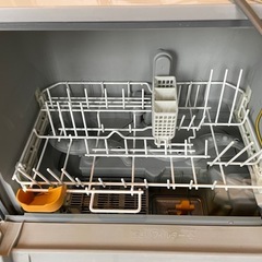パナソニック 食器洗い乾燥機 NP-TCR4-W 2018年製 ジャンクの画像