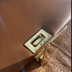 キャメル色バッグの画像