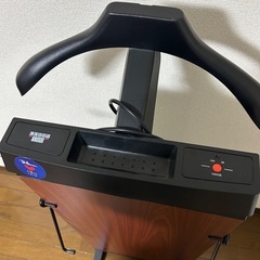 コルビー3300 ズボンプレッサーの画像