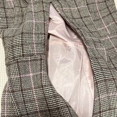 チェックワンピース　ビジュー付きの画像