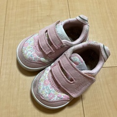 子ども服の画像