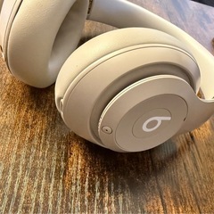 Beats Stdio Pro サンドストーン　ワイヤレスヘッドホンの画像