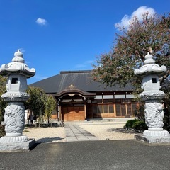 これからの季節はお寺ヨガでハッピーに♪