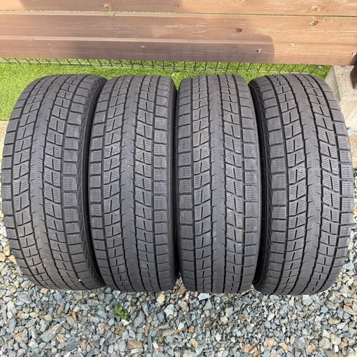 225/60R18ダンロップ スタッドレス4本アルファード ハリアー RAV4他