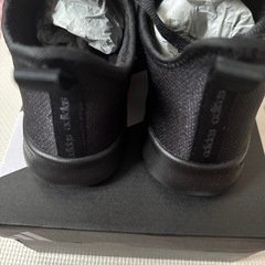 adidas　スニーカーの画像