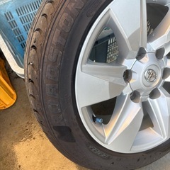 ハイエースに150プラド純正ホイール   タイヤ205-55-17　　の画像