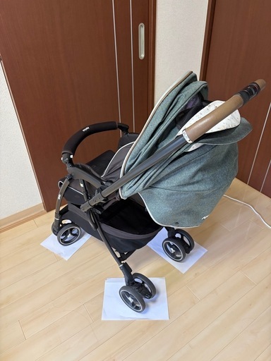 アップリカ Apriaca　ラクーナ ビッテ クッション