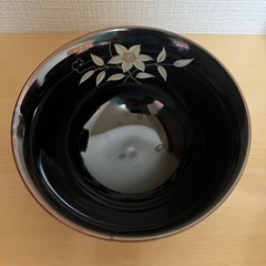 丼もの茶碗の画像