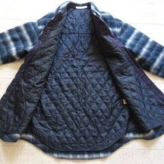 新品【MOUSSY】16,800円＋税 チェック柄 オーバーサイズ シャツ型 裏キルティング ジャケット 中綿入り 紺色 マウジー レディース アウターの画像