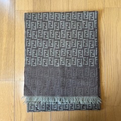 【FENDI】ストール ロゴ マフラー ブラウン 防寒の画像