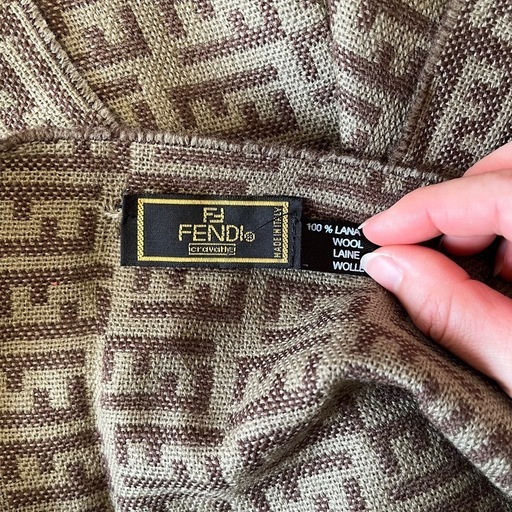 【FENDI】ストール ロゴ マフラー ブラウン 防寒