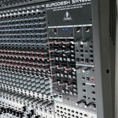 マニア必見❗️・希少・程度良好・現状渡し　プロ用PA・レコーディングミキサー　『BEHRINGER EURODESK SX4882』の画像
