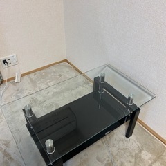 【格安】ガラステーブル の画像