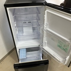 【配送無料】三菱電機 ノンフロン冷凍冷蔵庫 MR-P15X-B 　5160の画像
