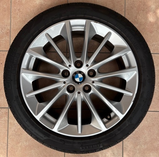 BMW純正アルミ　PIRELLIランフラットタイヤ225/45R17