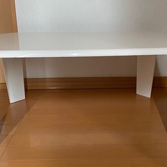 折りためるローテーブルの画像