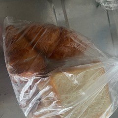 買いすぎの為　お安くお譲りします　クロワッサンやパン等
の画像