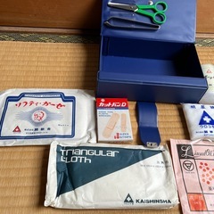 救急セットいろいろの画像