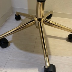 【あげます】美品 デスクチェア　スモーキーピンクの画像
