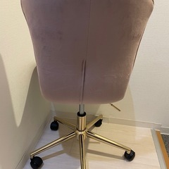 【あげます】美品 デスクチェア　スモーキーピンクの画像