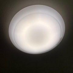 円形 ホワイト LEDシーリングライト　リモコン付き　部屋　照明　の画像