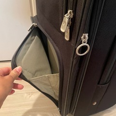 サムソナイトスーツケースの画像