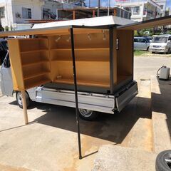 移動販売　などの箱　コンテナ　展示　弁当販売などに