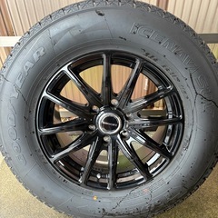 スタッドレスタイヤ 265/65R17の画像