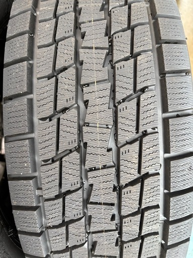 スタッドレスタイヤ 265/65R17